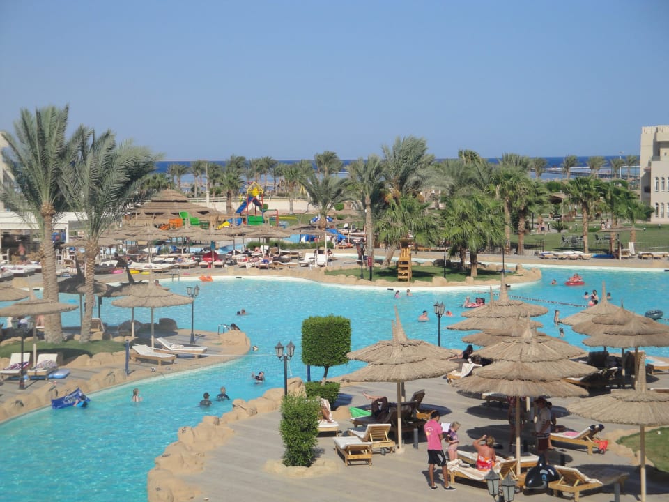 Widok z looby  Pickalbatros Royal Moderna Resort-Sharm El Sheikh