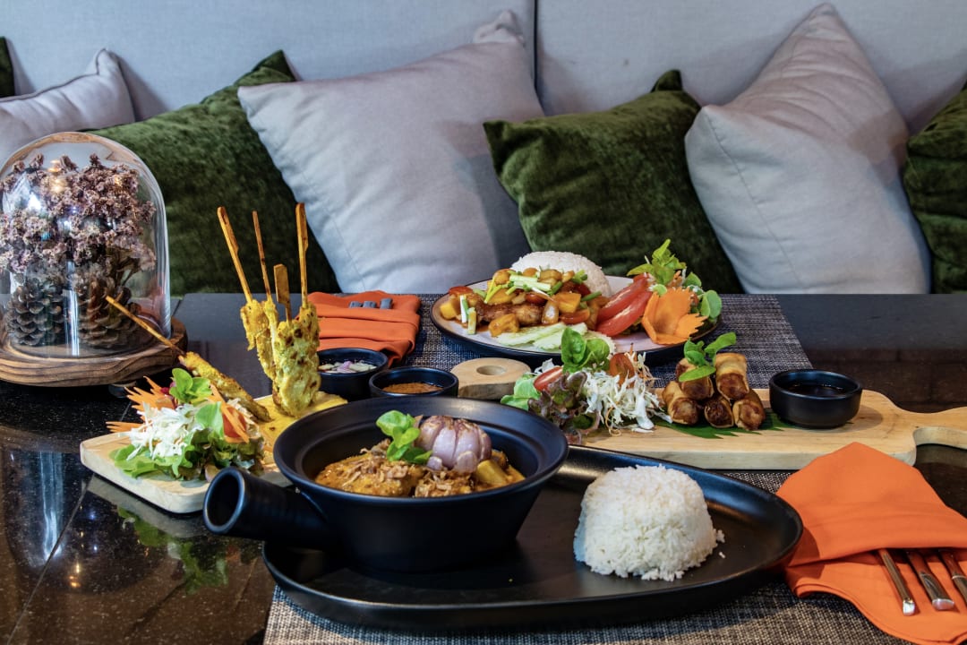 Gastro Diamond Resort Phuket Official Account