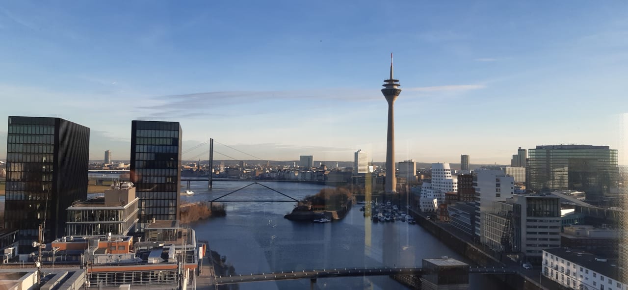 Ausblick INNSiDE by Meliá Düsseldorf Hafen
