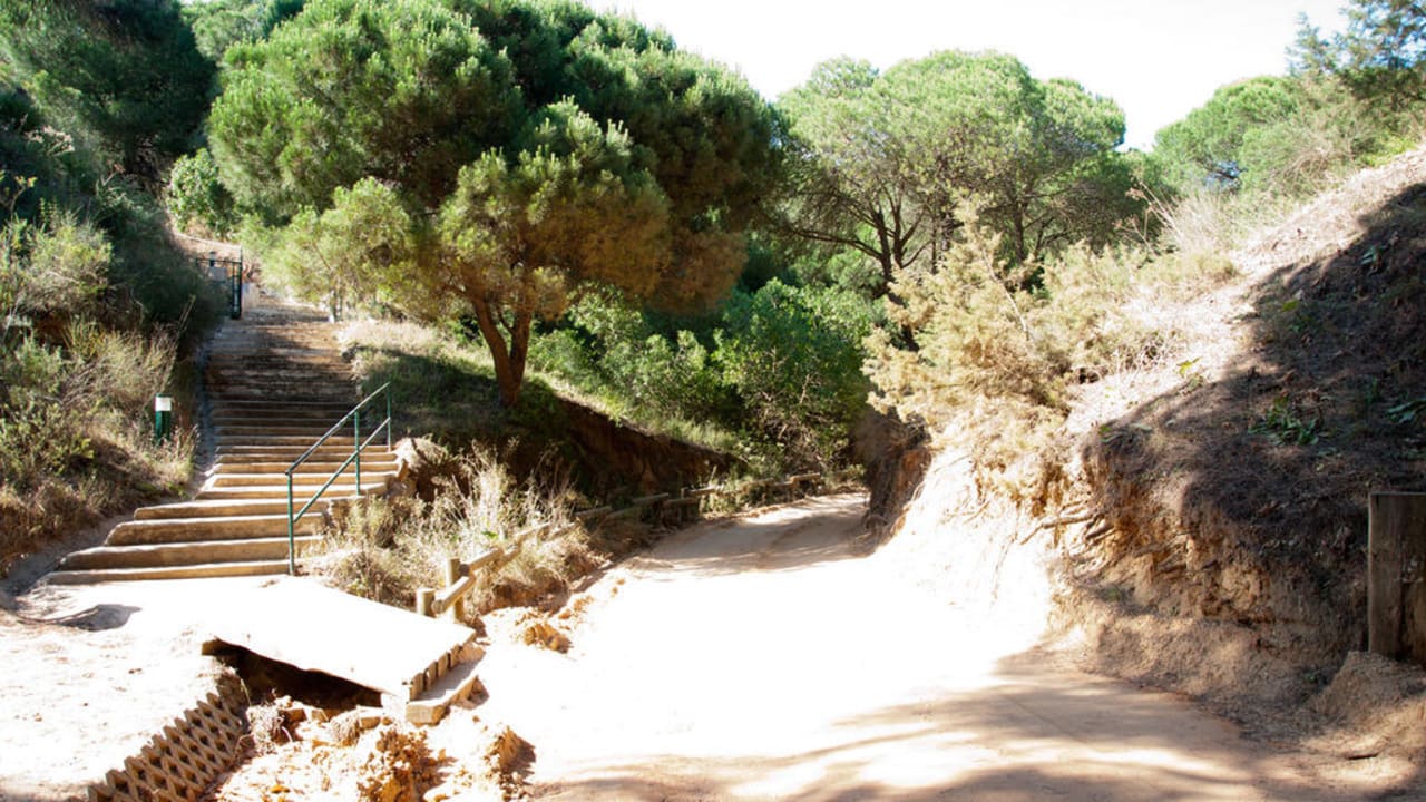 Aufgang zum Hotel PortoBay Falésia