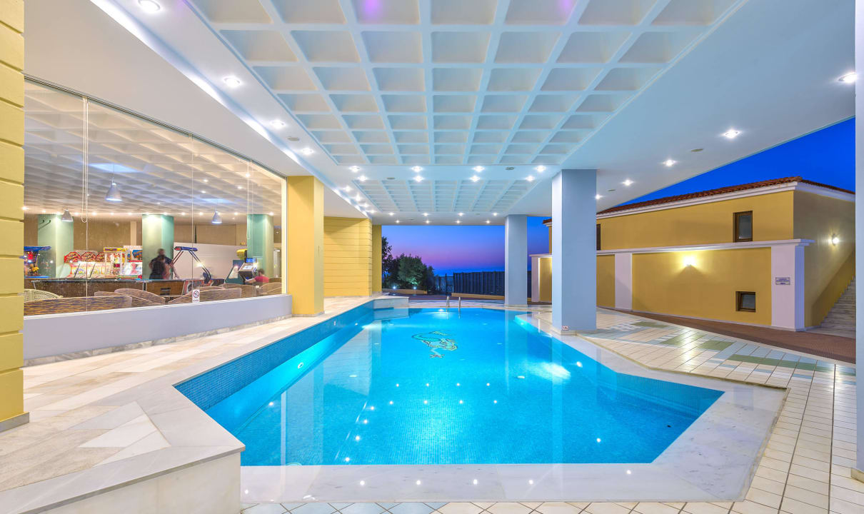 Covered pool Fodele Beach & Water Park Holiday Resort