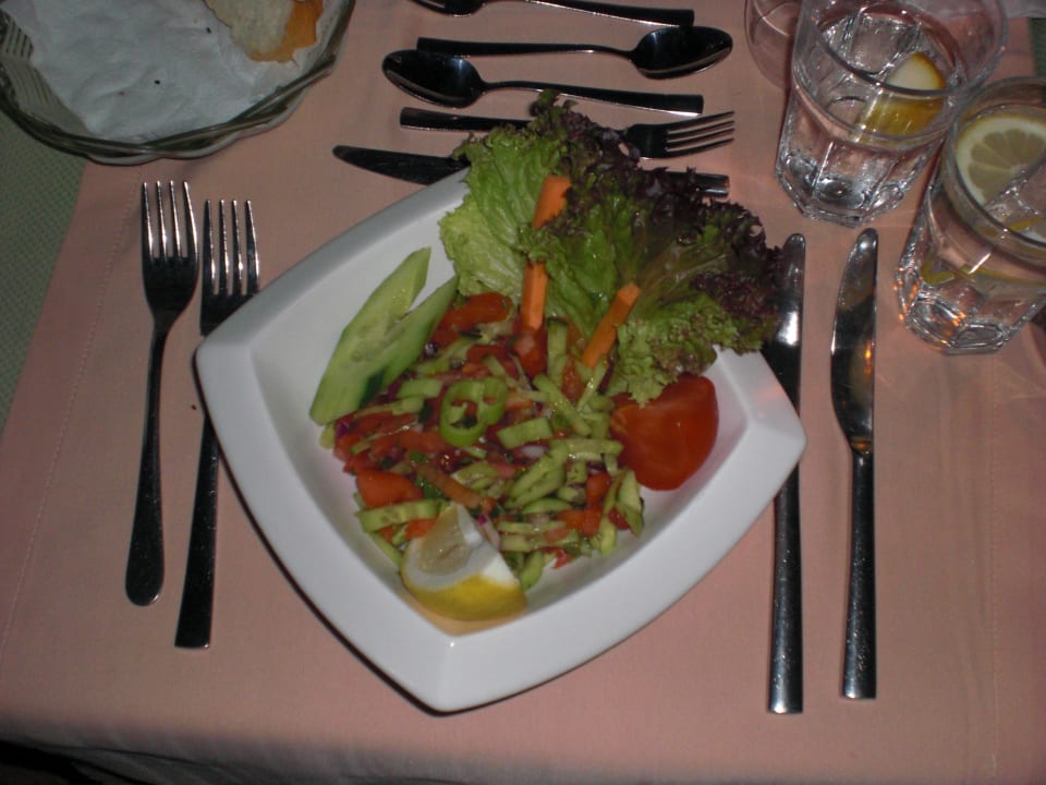 Salatteller A-la-Carte-Essen  Hotel Gardenia Beach