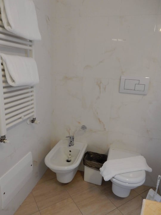 Großes, modernes Bad Hotel Sogno del Benaco