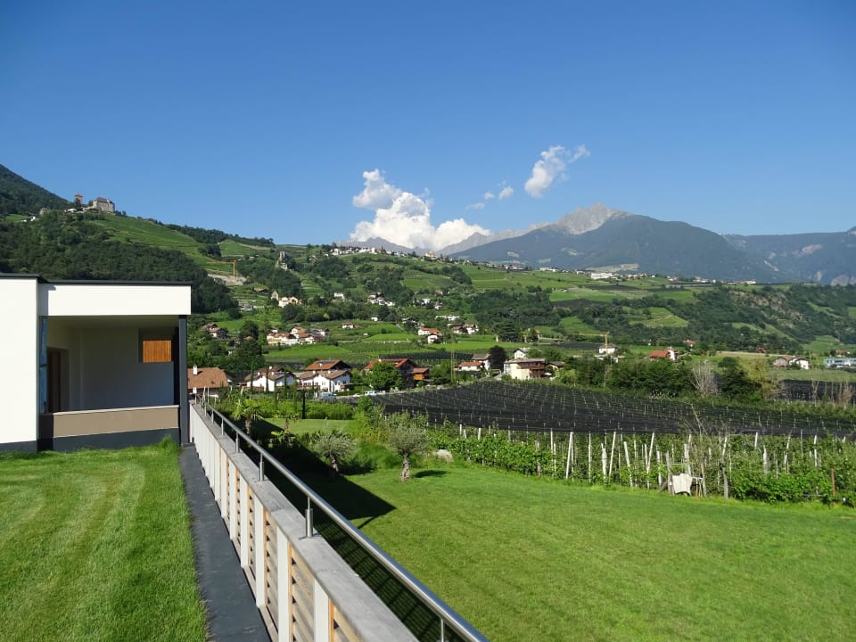 Liegewiese Hotel Ultenerhof