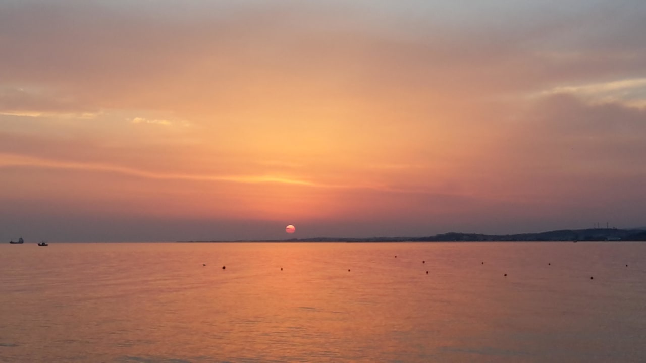 Sonnenuntergang Hotel Portes Beach