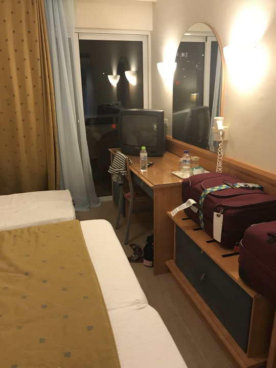 Zimmer Esperides Beach Resort