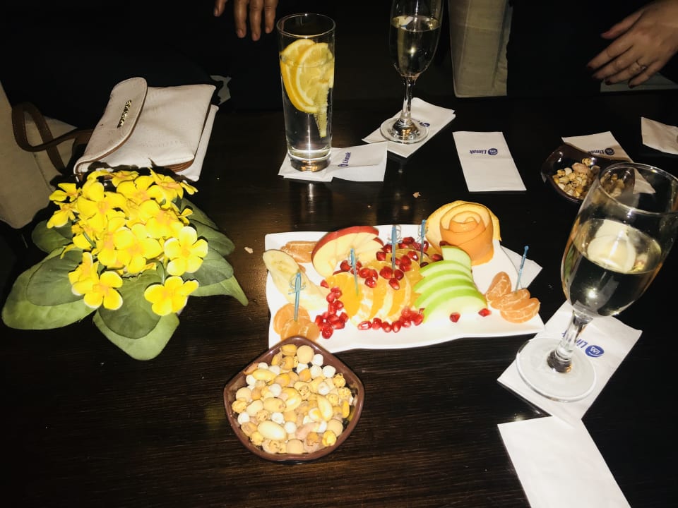 Toller Servise  Limak Lara Deluxe Hotel & Resort