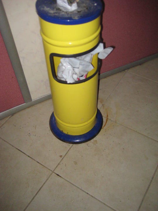 Mülleimer Grand Juno Beach Hotel