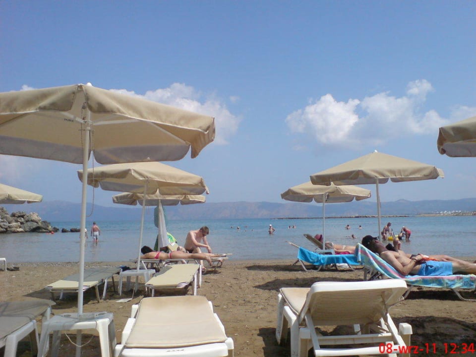 Plaża przy hotelu Hotel Molos Bay