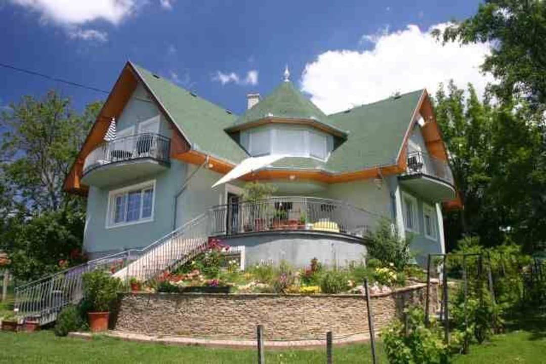 Im Obergeschoss sind die Appartments Haus Margrit