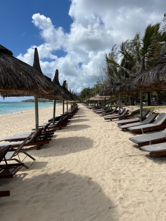Strand Crystals Beach Resort Belle Mare, a member of Radisson Individuals