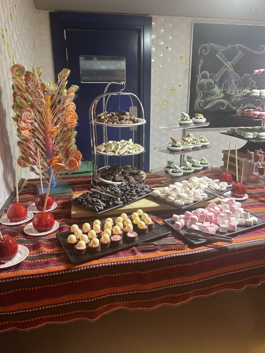 Gastro The Land of Legends Kingdom Hotel