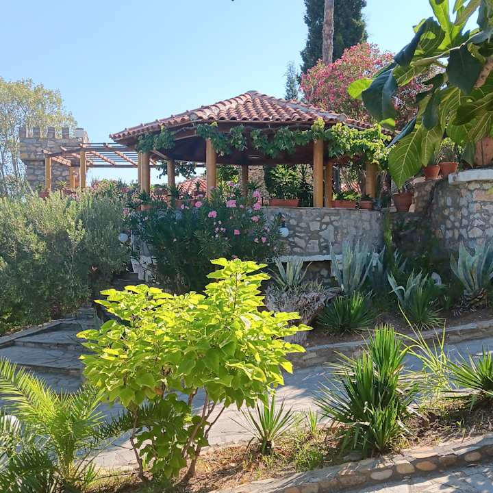 Außenansicht Hotel Geranion Village