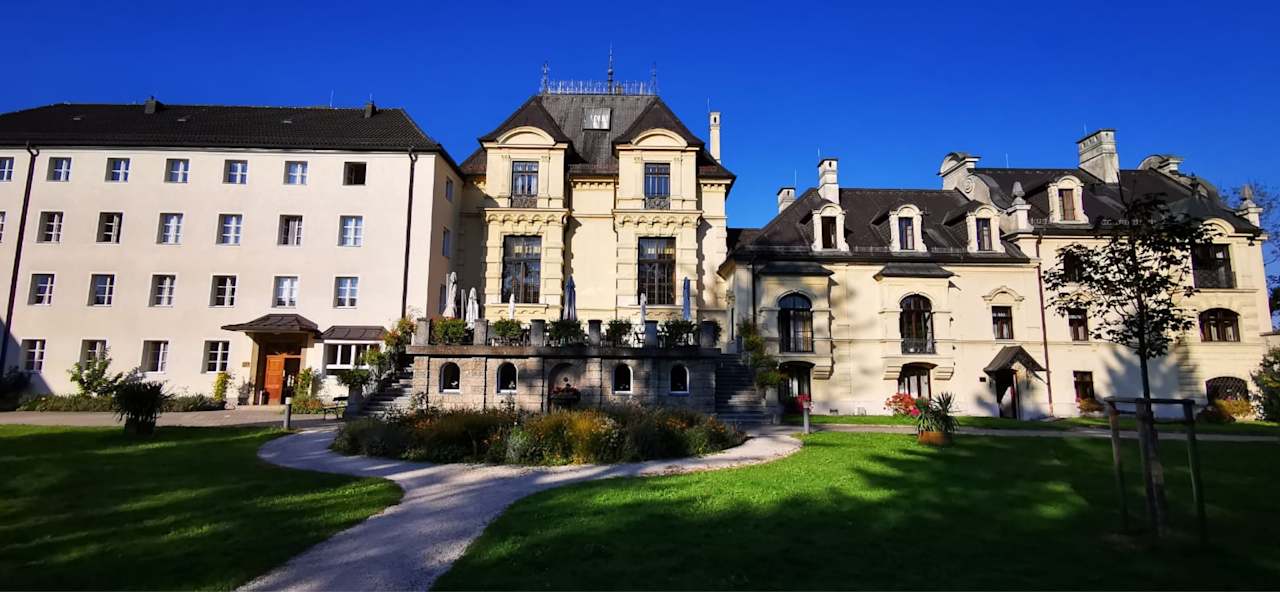 Außenansicht Johannes-Schlößl Gästehaus der Pallottiner
