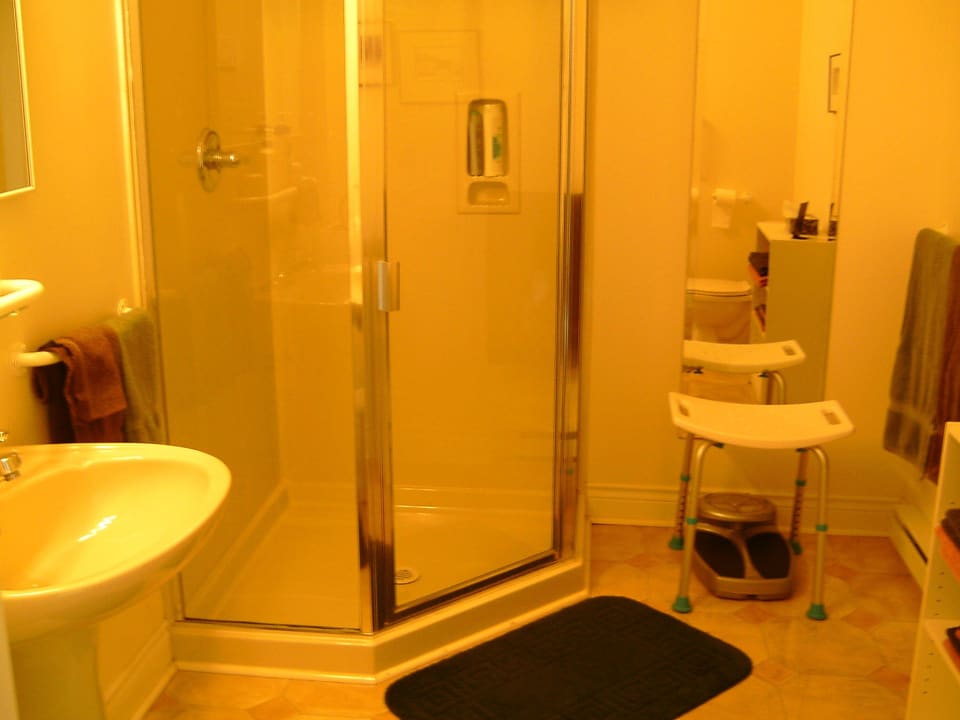 Bad Zimmer Nr. 3 Pineridge Bed & Breakfast