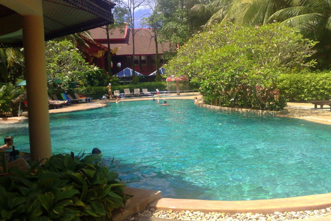 2.Pool Kata Palm Resort & Spa