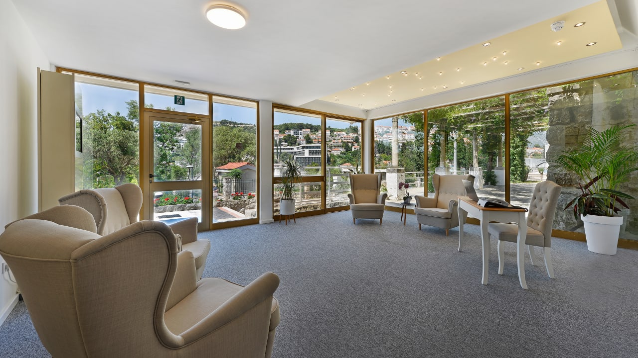 Lobby Hotel Komodor