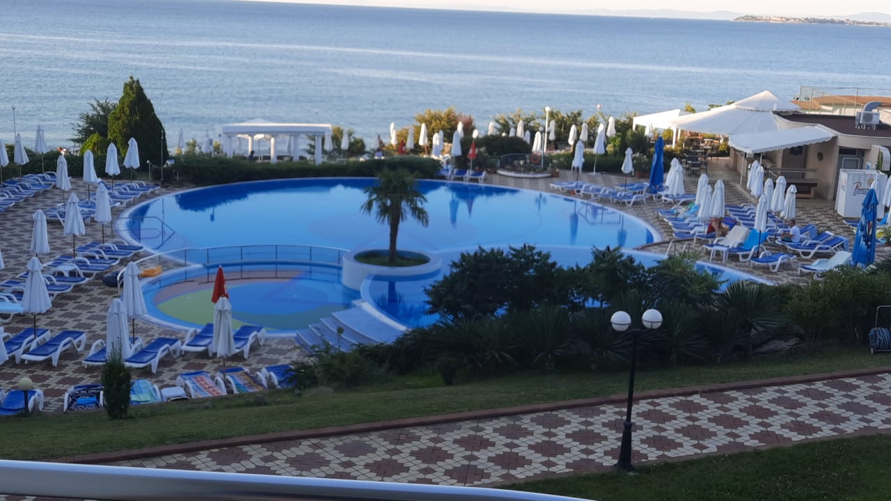 Außenansicht Hotel Sineva Beach