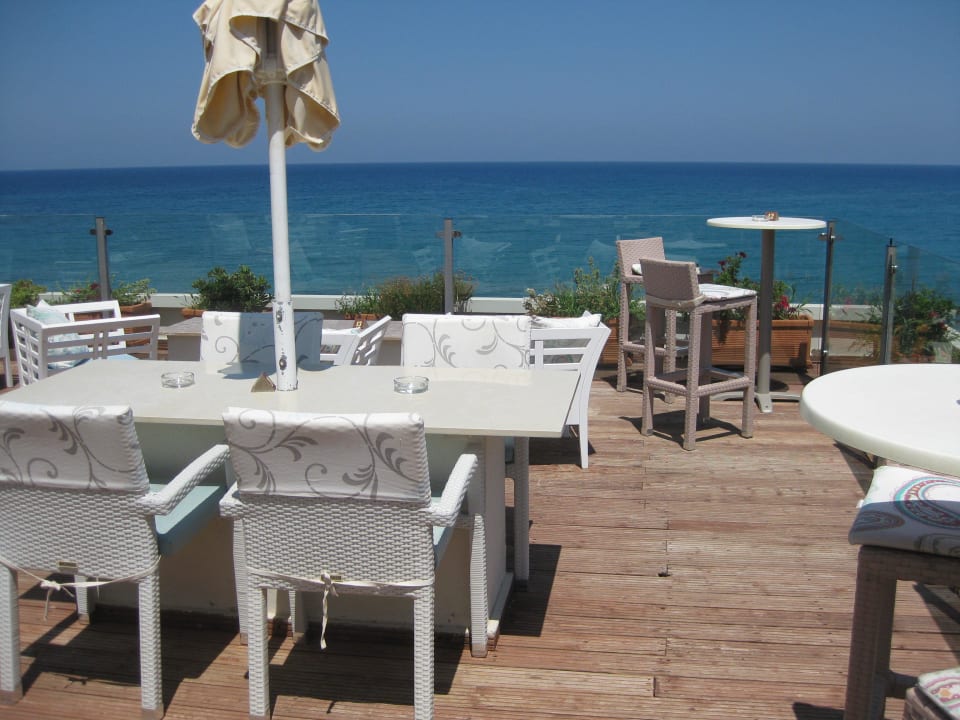 Panorama Bar oben auf dem Hotel Hotel Corissia Princess