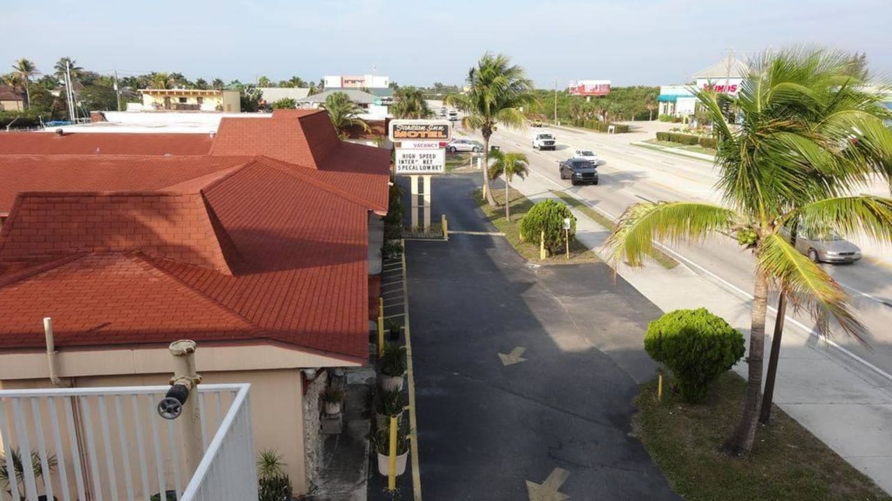 Strassenansicht noch recht ok Hotel Tahitian Inn Fort Myers