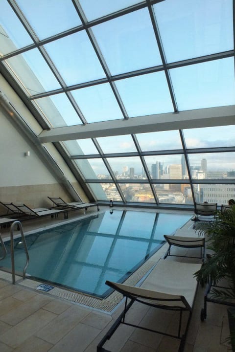 Aussicht zur Stadt Radisson Blu Hotel Frankfurt