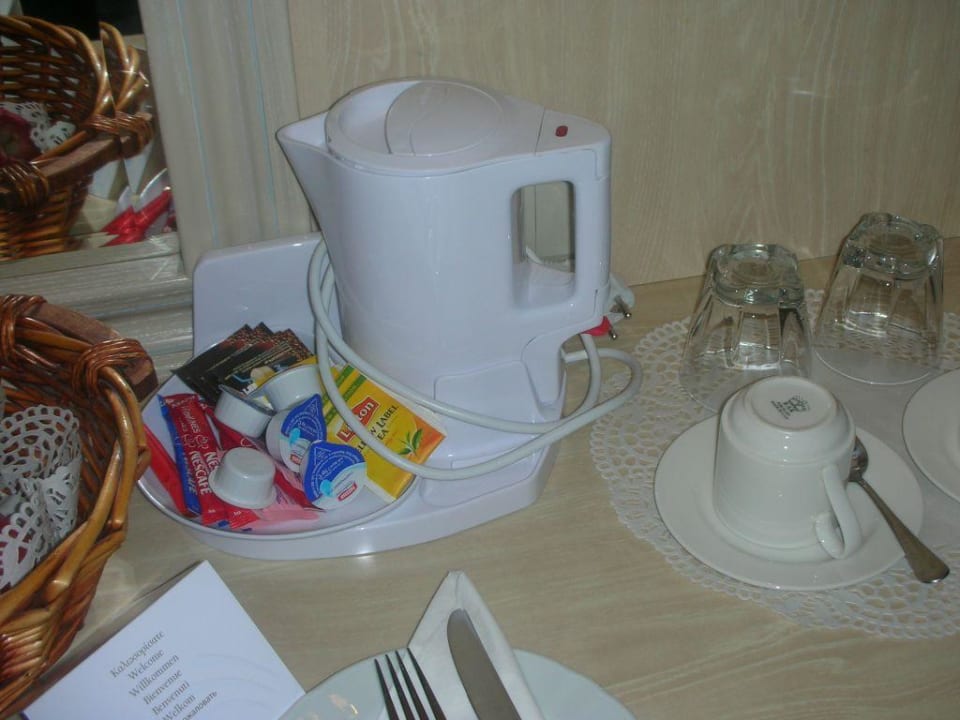 Wasserkocher auf dem Zimmer Rodos Palladium Leisure & Wellness