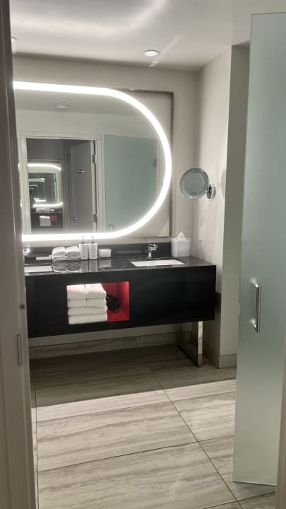 Zimmer Conrad Las Vegas At Resorts World