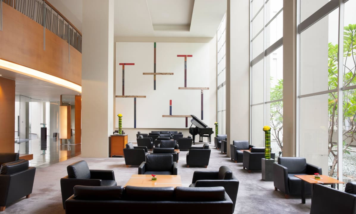 Lobby Lounge Mövenpick Hotel Jakarta City Centre