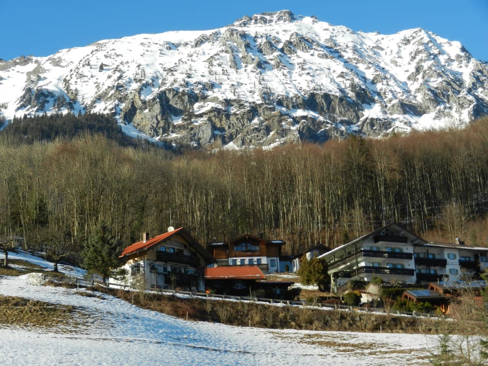 Pension mit Berg Pension Schwarzenbach