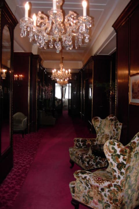 Gang zum Restaurant Selina Bad Gastein