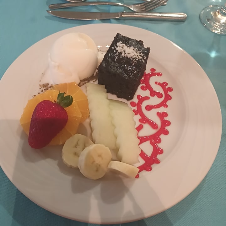 Gastro Side Breeze Hotel