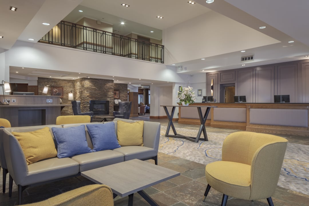 Lobby DoubleTree by Hilton Glasgow Westerwood Spa & Golf Resort