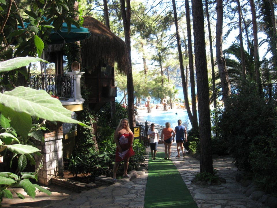 Территория отеля Grand Yazici Club Marmaris Palace