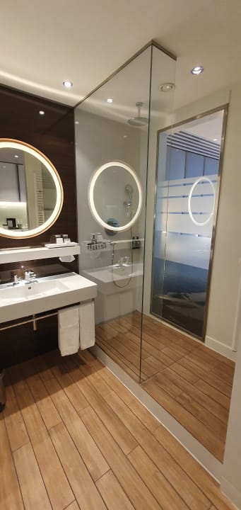 Zimmer Lindner Hotel Dusseldorf Seestern, part of JdV by Hyatt