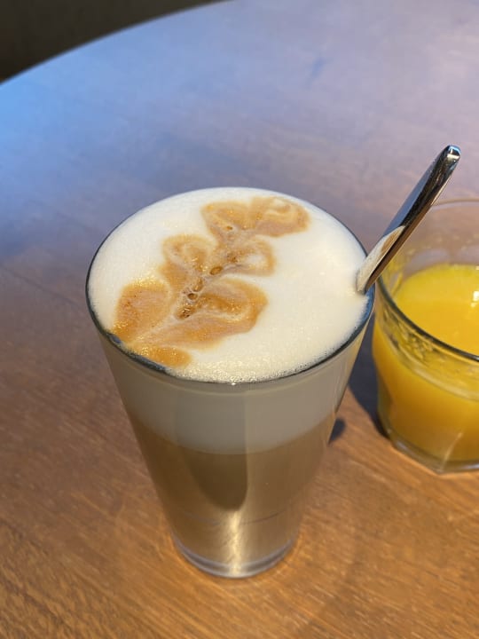 Gastro Karl August - a Neighborhood Hotel