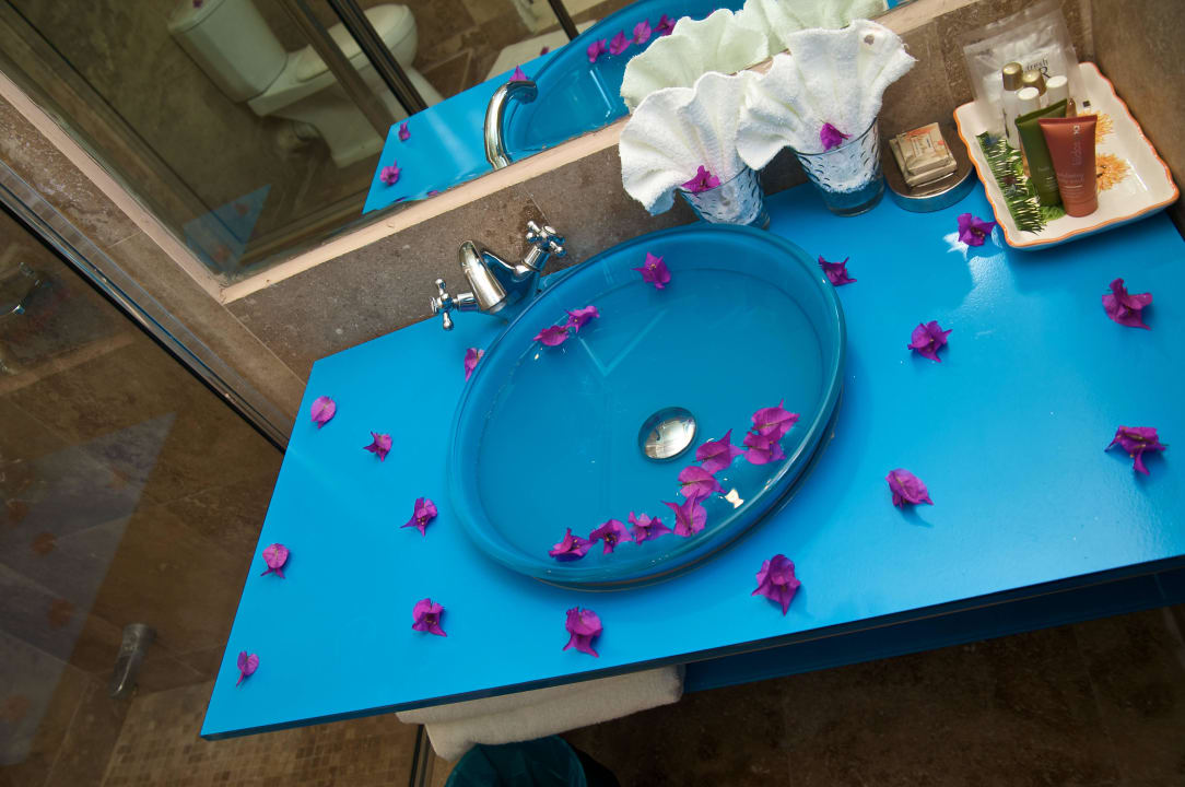 Bathroom  Hotel Bacolet Beach Club