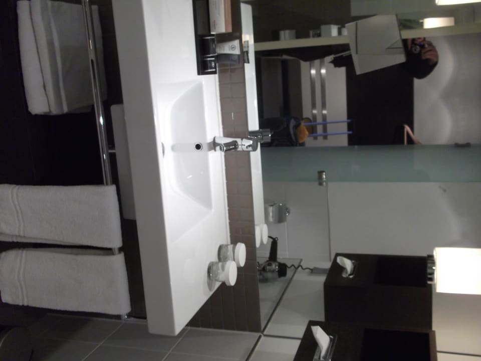 Bad Mövenpick Hotel Amsterdam City Centre