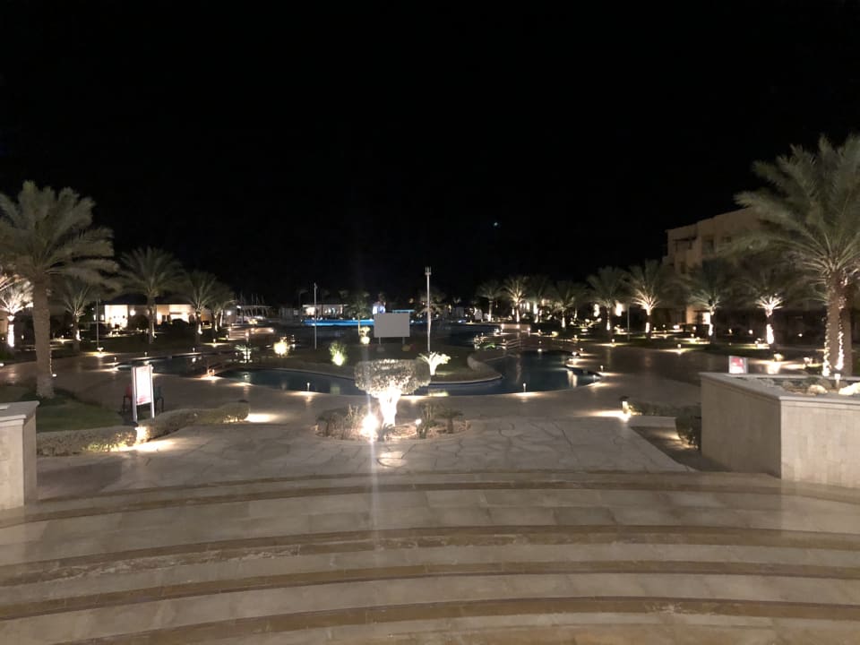 Gartenanlage Mövenpick Waterpark Resort & Spa Soma Bay