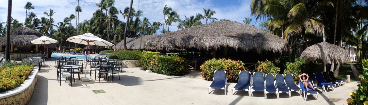 Pool-Bar Hotel Grand Palladium Palace Resort, Spa & Casino
