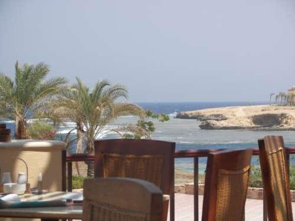 Aussicht vom der Terrasse beim Frühstück Steigenberger Coraya Beach - Adults only