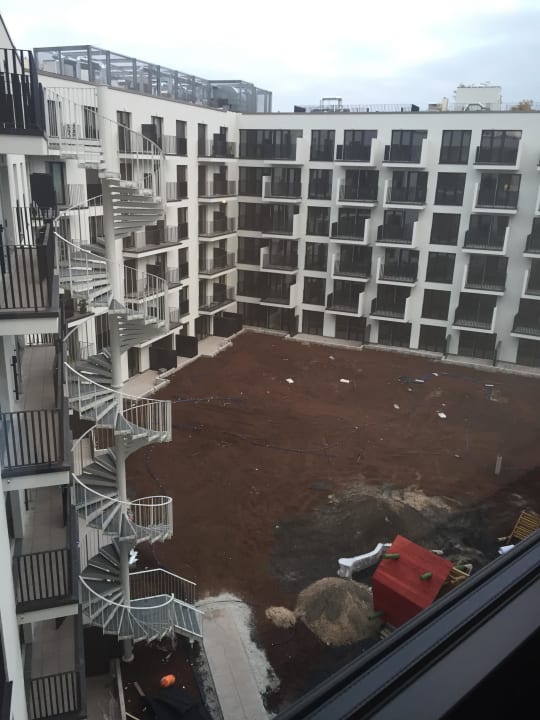 Zum Innenhof Innside by Meliá Frankfurt Ostend