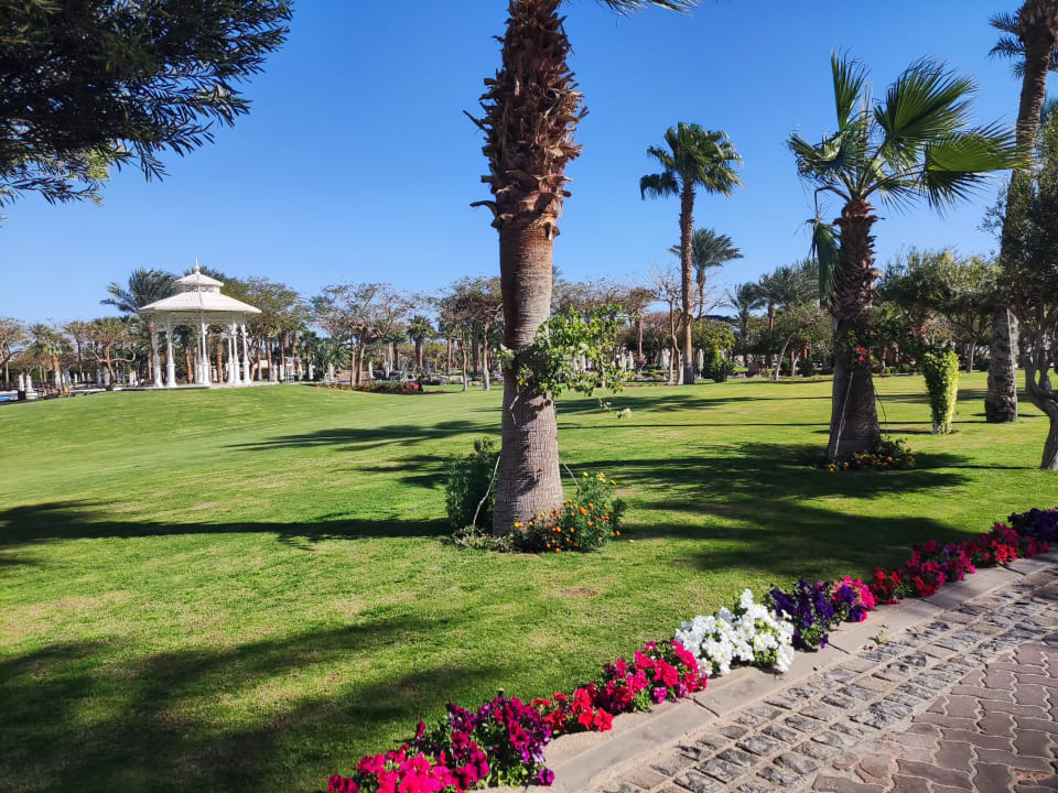 Gartenanlage Steigenberger Aqua Magic