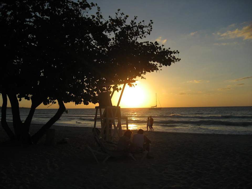 Sonnenuntergang Hotel Grand Pineapple Beach Negril