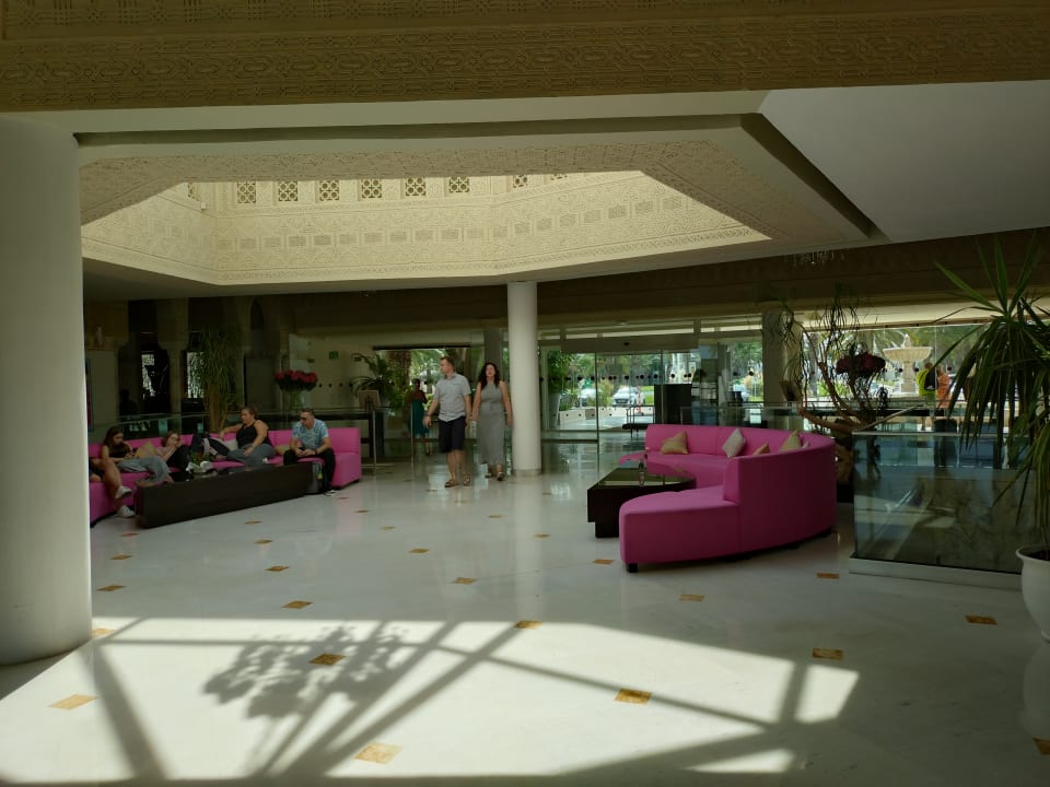 Lobby Hotel JAZ Tour Khalef