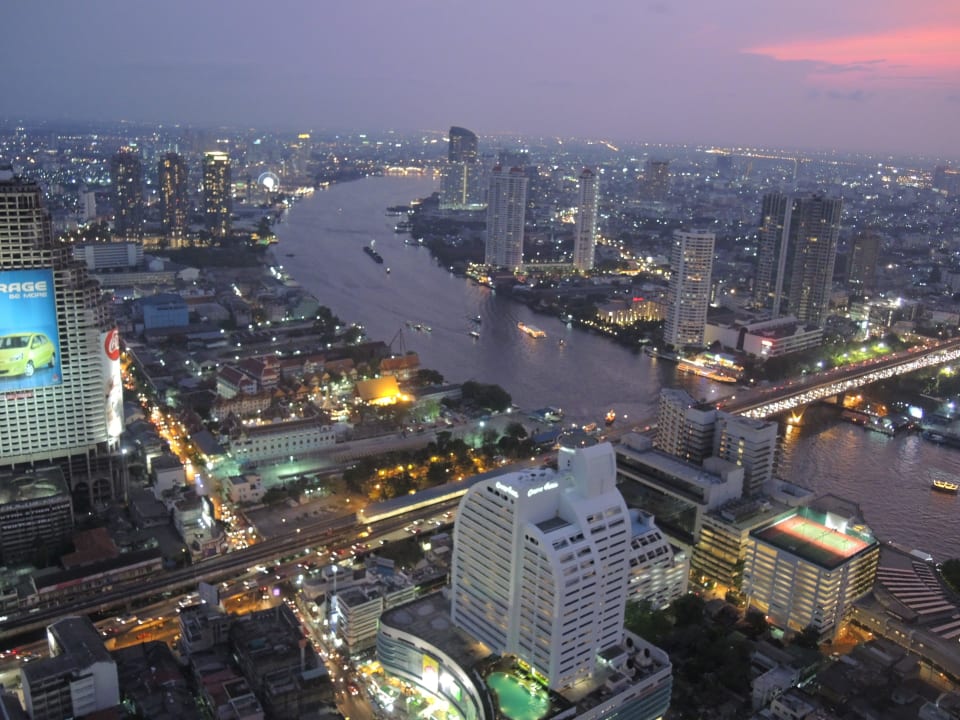 River-View bei Nacht aus dem 58. Stock Hotel Lebua At State Tower