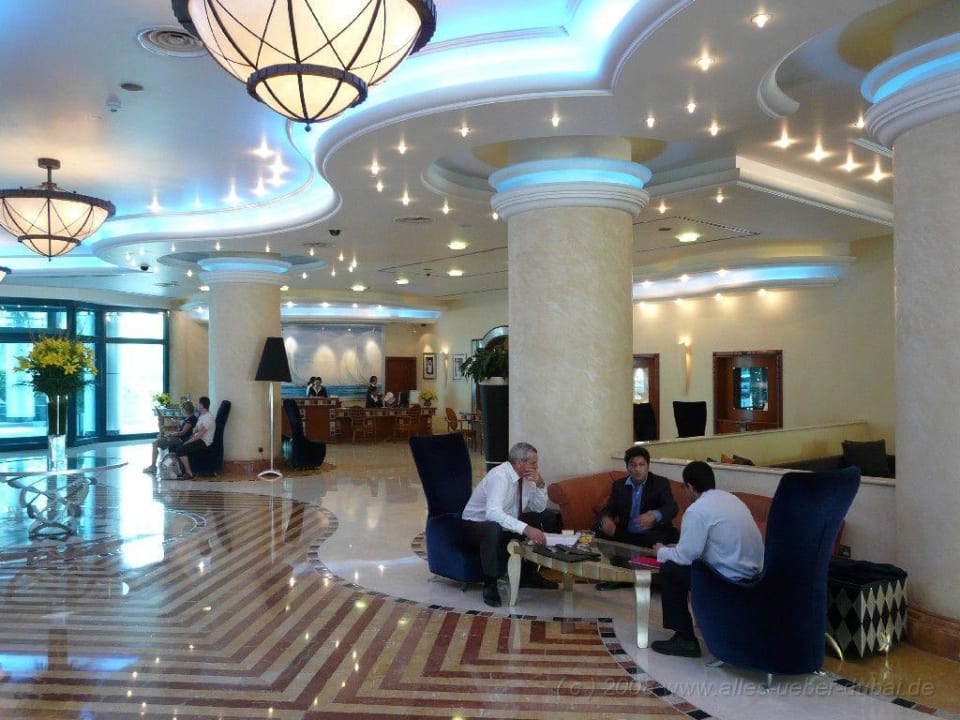 Lobby Le Meridien Mina Seyahi Beach Resort & Waterpark