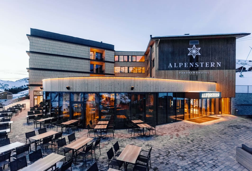 Außenansicht Hotel Alpenstern