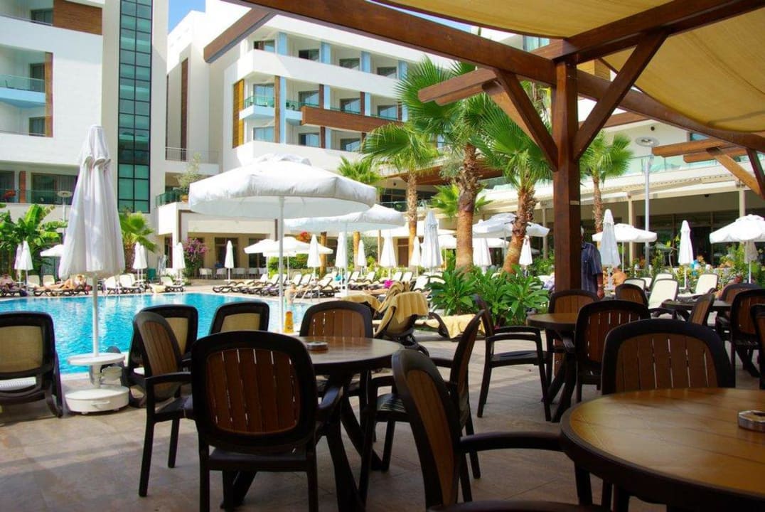 Strand/Poolbar Port Side Resort Hotel