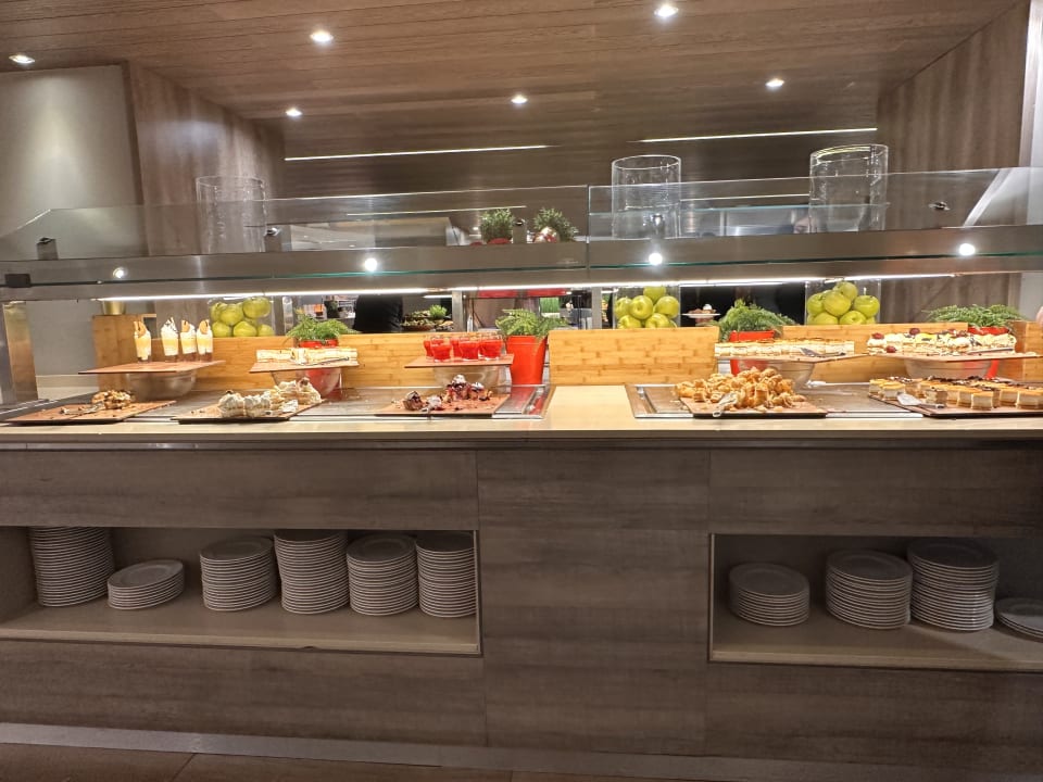 Gastro BG Tonga Tower Design Hotel & Suites