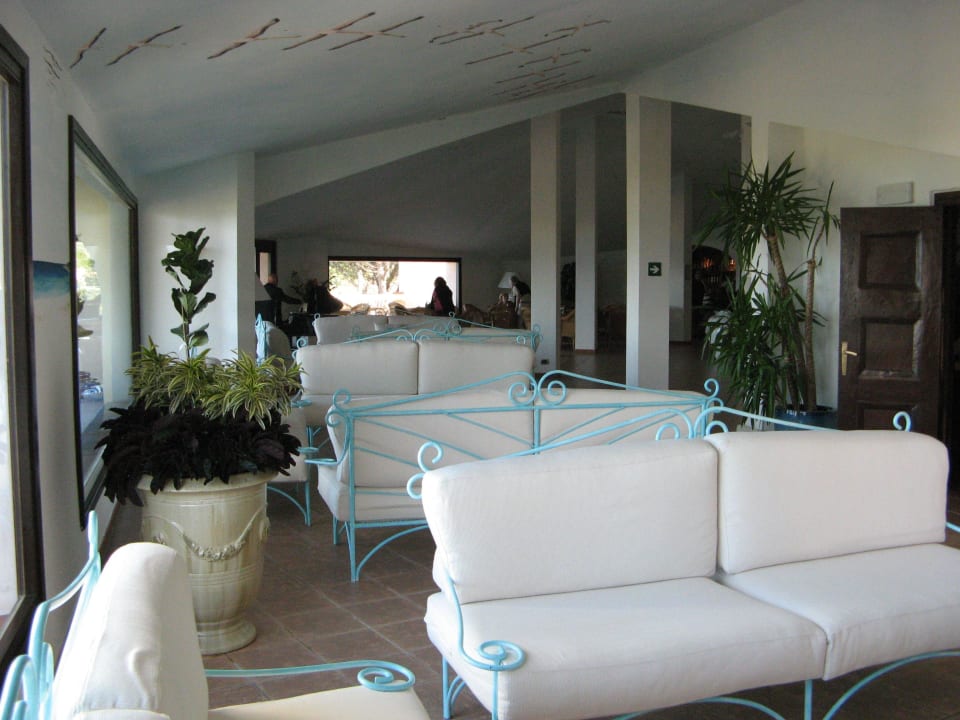 Wartebereich, Bar und Rezeption Hotel Abi d'Oru